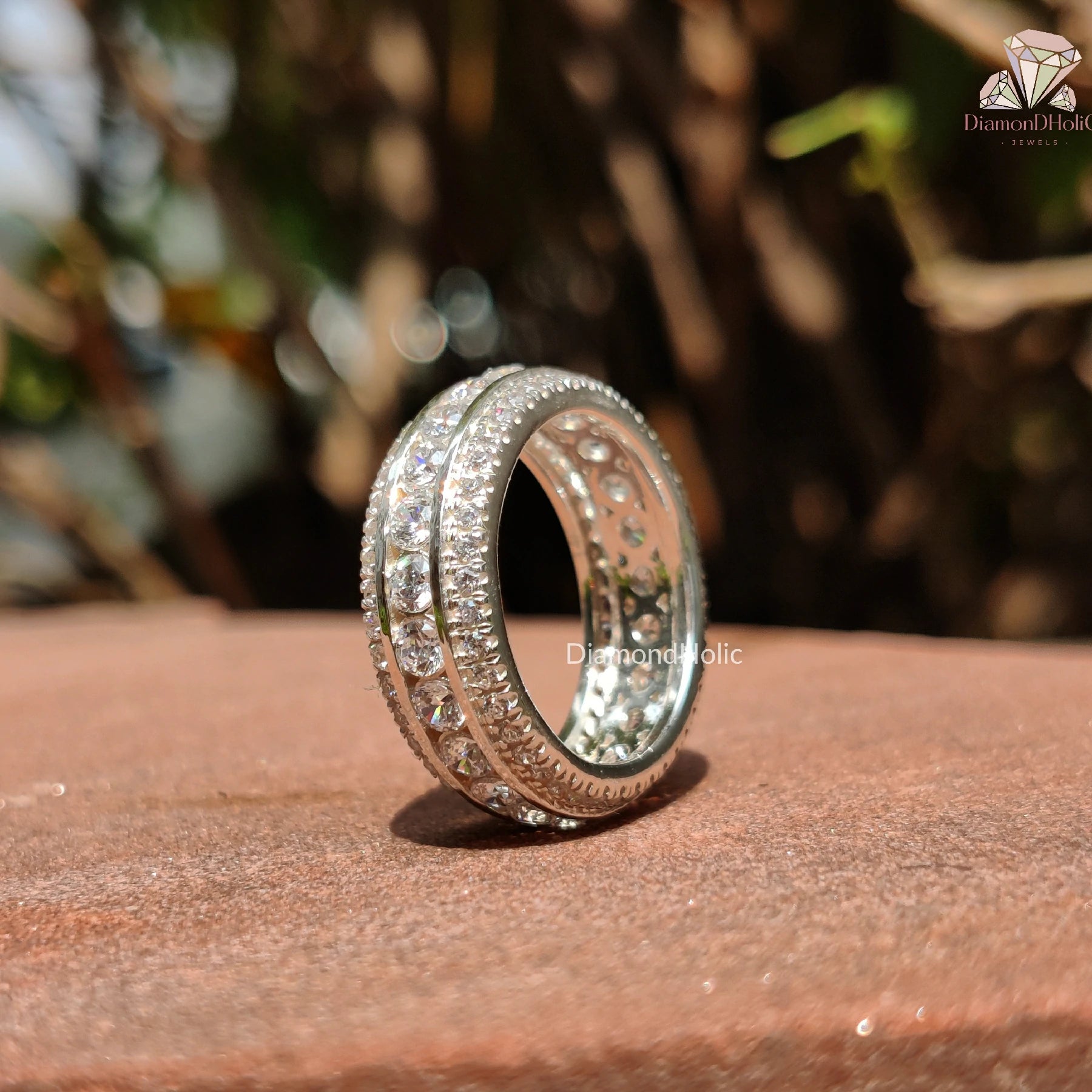 Round Moissanite Band | Wedding Gift Ring | Elegant Diamond Look