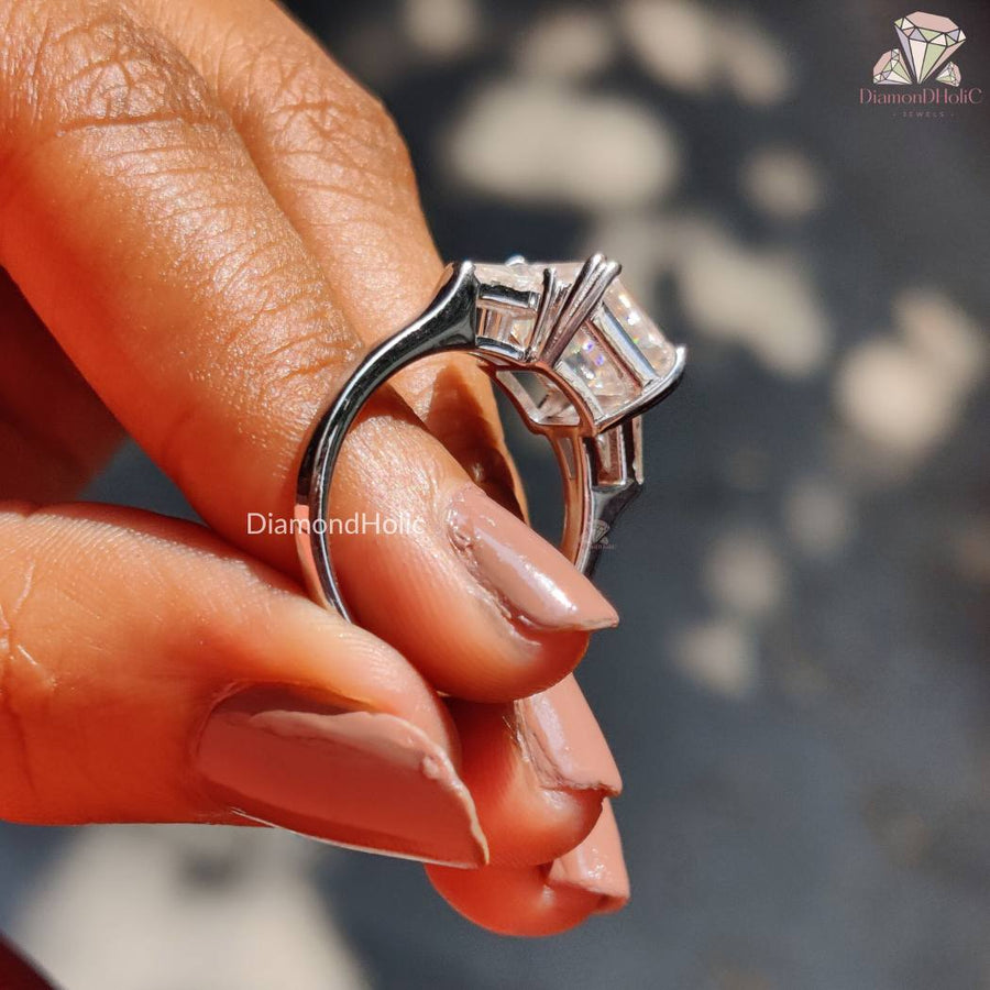 Sparkling Moissanite Ring