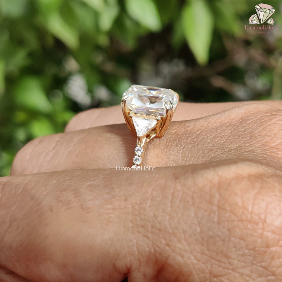 Elegant moissanite ring