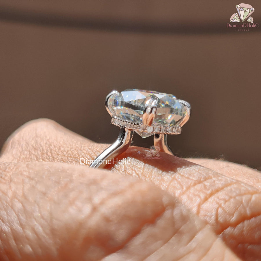 Elegant Grey Cushion Cut Moissanite Ring