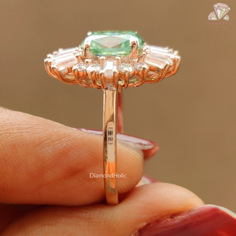 Sparkling Moissanite