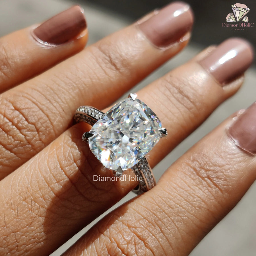 Hidden Halo Cushion Setting