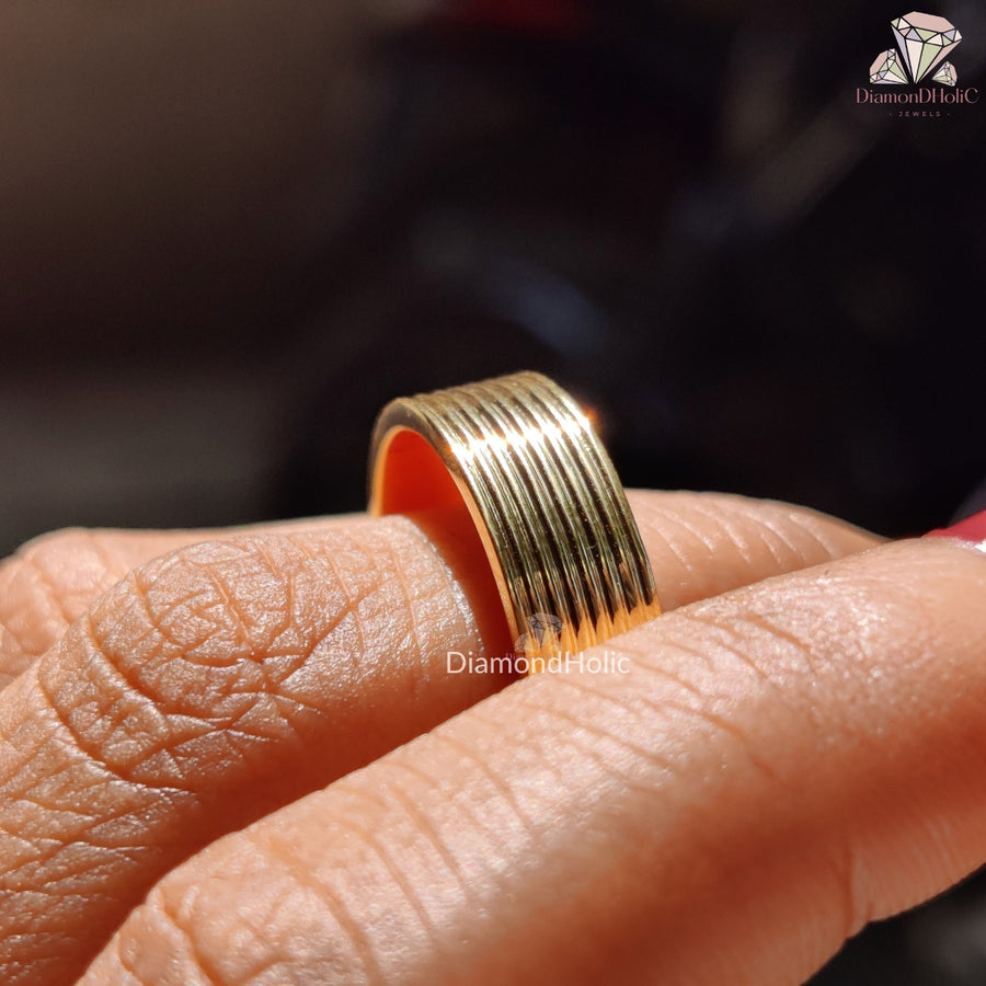Elegant Gold Ring