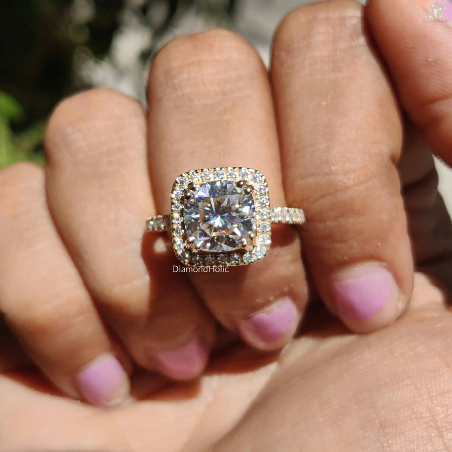 Halo Magic | Pave Accent | Engagement Joy