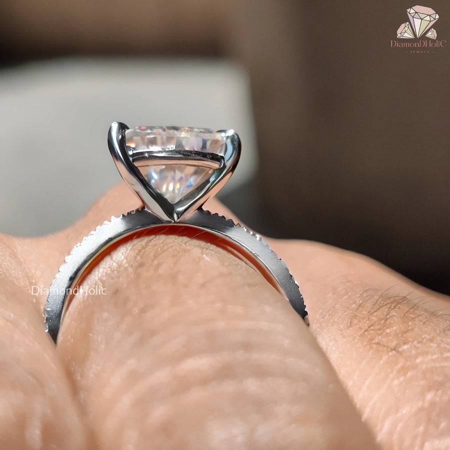 Classic Solitaire Ring
