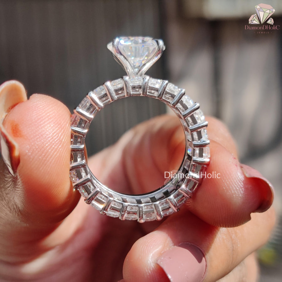 Elegant Moissanite Jewelry
