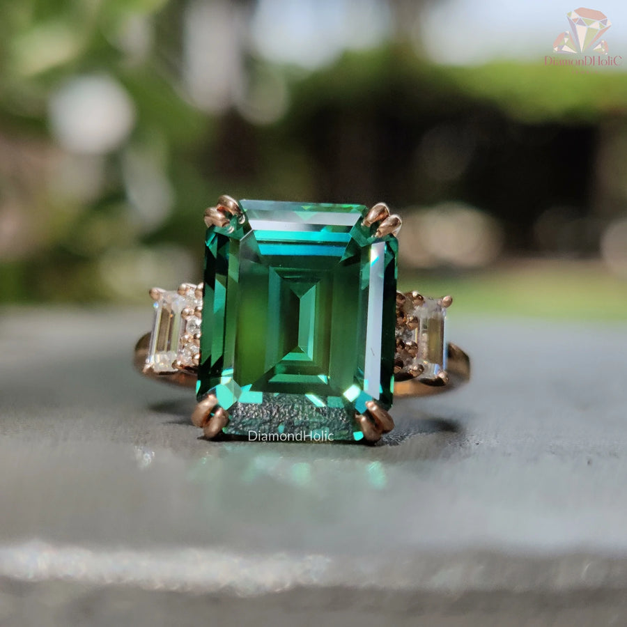Green Emerald Color Moissanite Diamond Ring - Classic and Styles Royal Engagement Ring