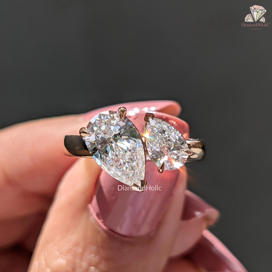 pear shaped diamond ring