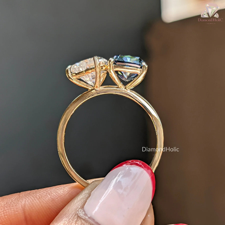 real gold ring | white and blue ring | dual shape diamond
