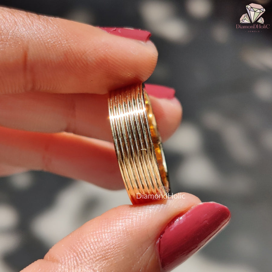 Stylish Wedding Band
