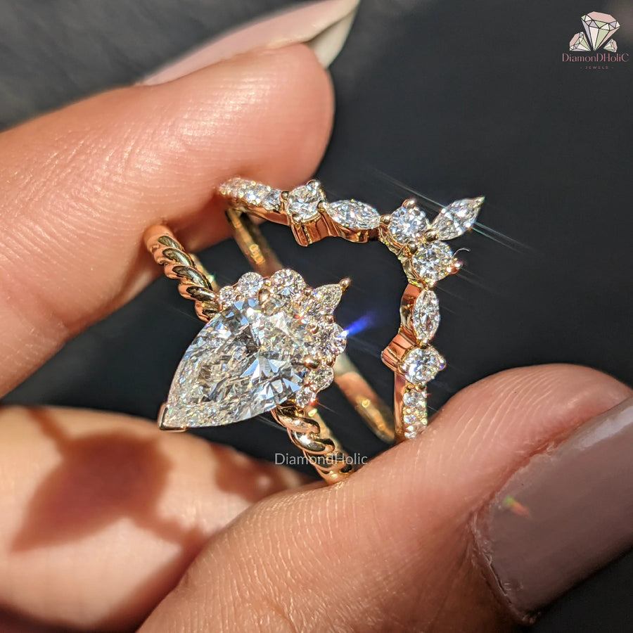 halo diamond engagement ring​