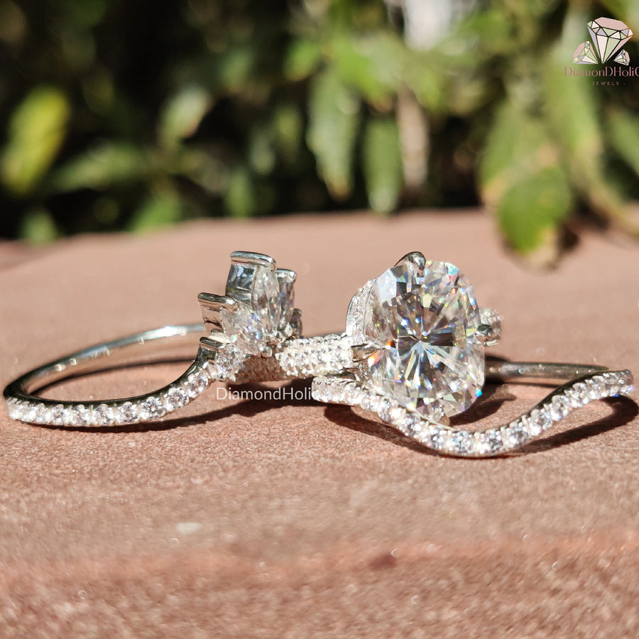 Moissanite Wedding Rings | Oval Cut Set | Curved Band Elegance

