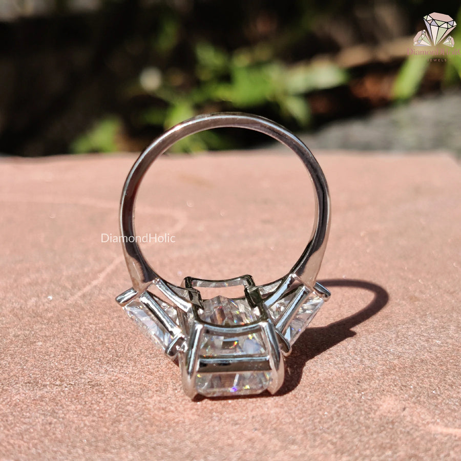 Symbol of Her Story | Triangle Diamond Side | Emerald Moissanite Ring

