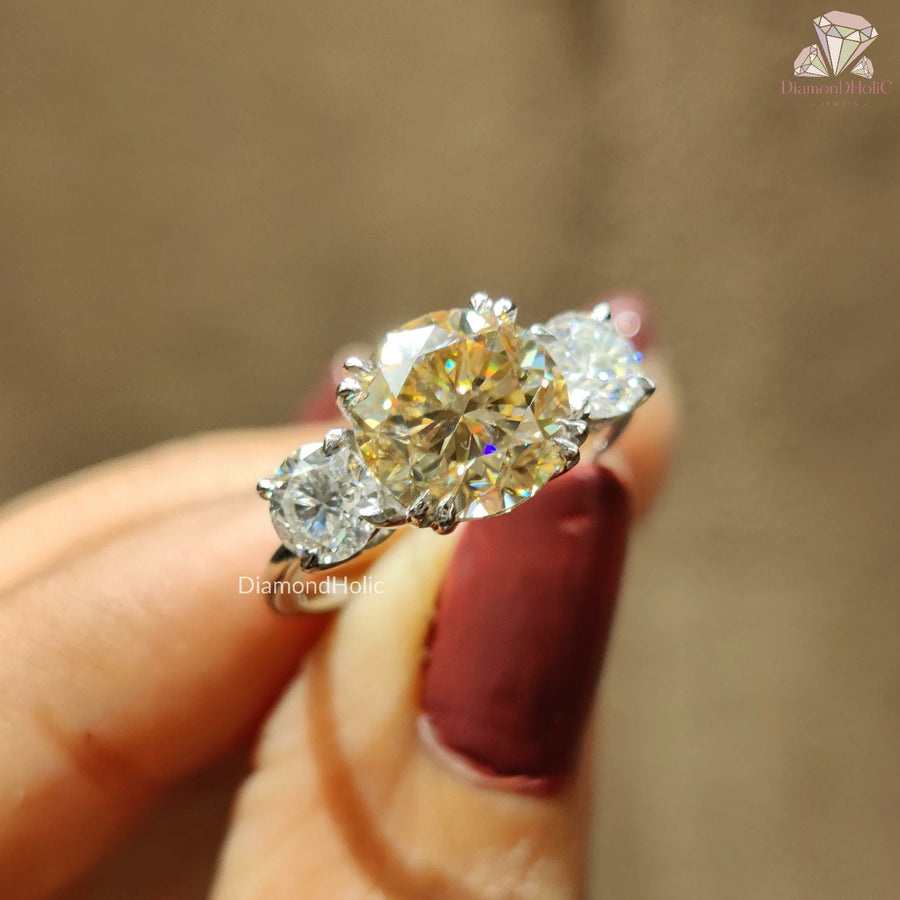 Vibrant moissanite and yellow stones
