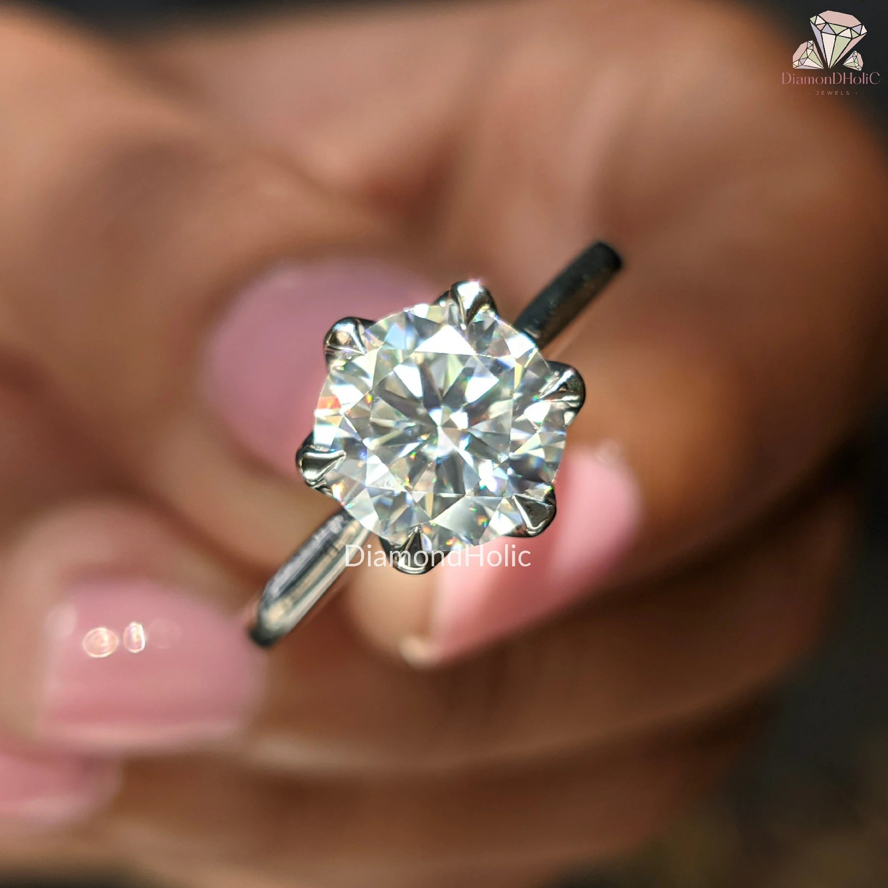 round cut moissanite ring