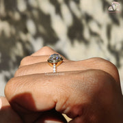 Oval Moissanite engagement ring

