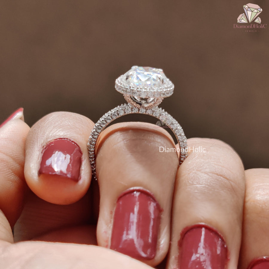 Luxury Halo Moissanite Ring
