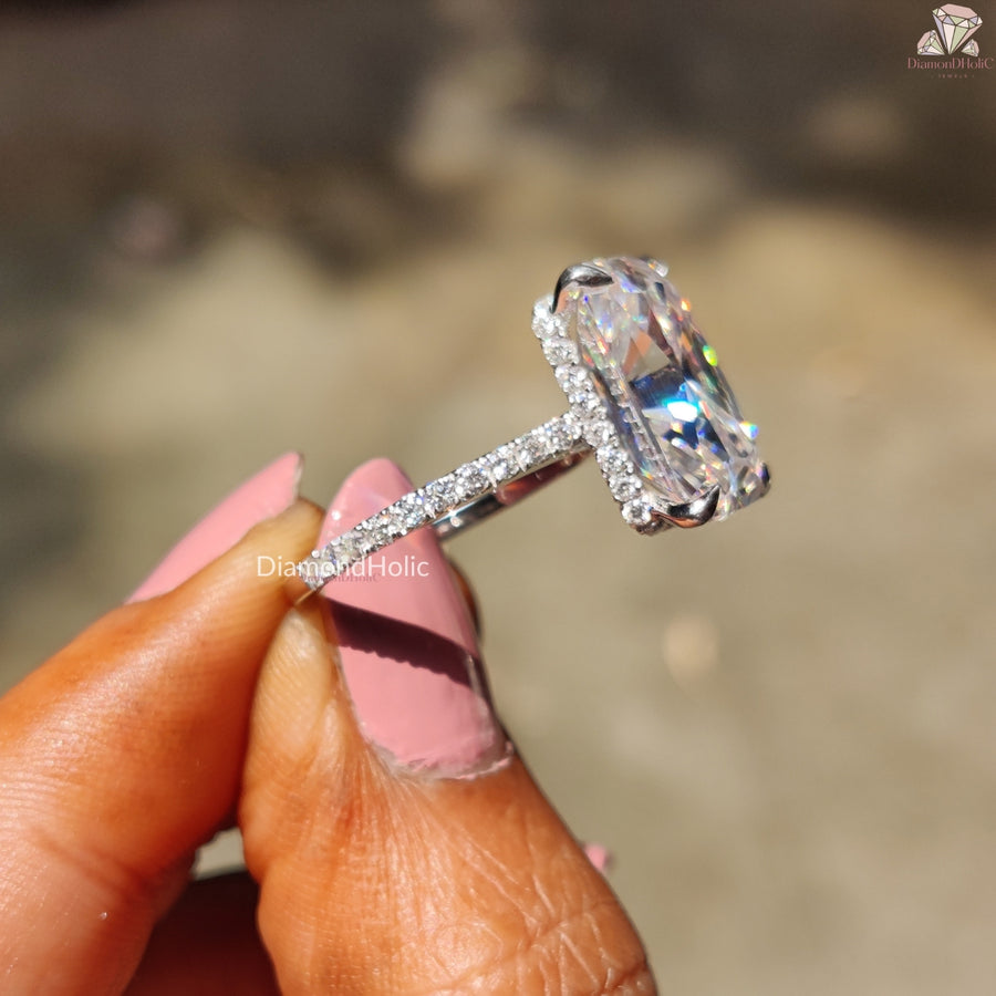Radiant Cut Diamond Engagement Ring