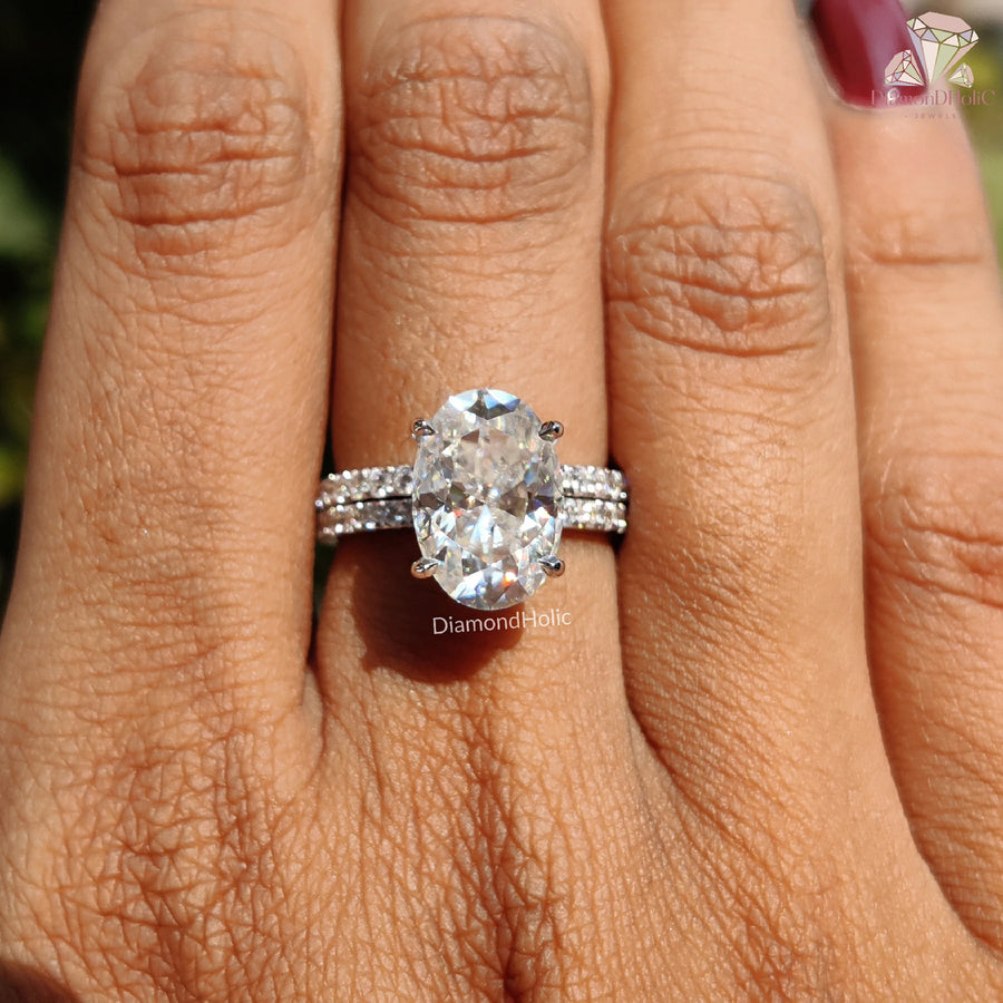 classic moissanite design | moissanite ring for her | oval cut ring set
