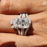 Curved Wedding Bands | Moissanite Three Set | Oval Cut Sparkle

