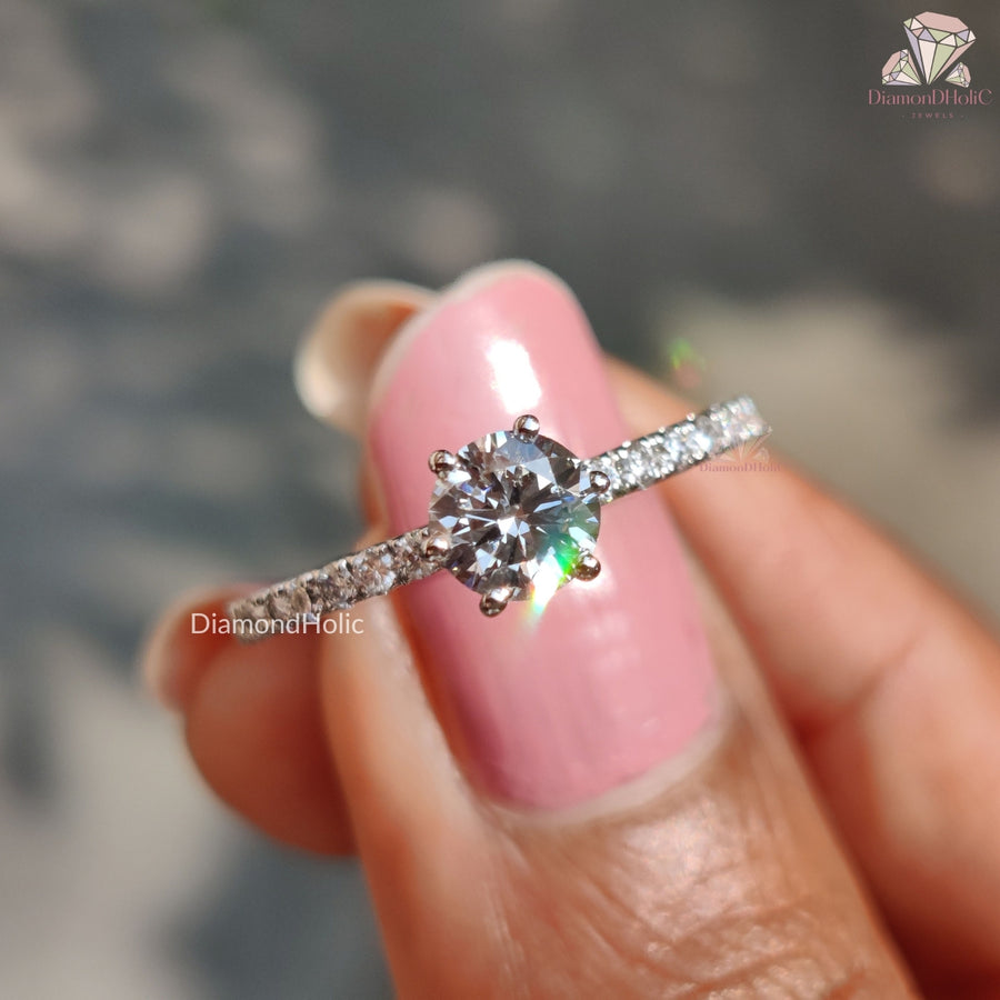 Solitaire Round Cut Lab Grown Diamond Ring
