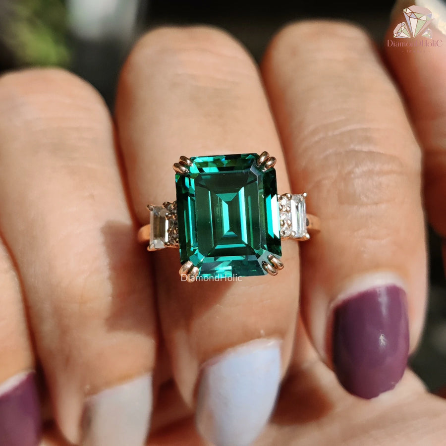 Green Emerald Color Moissanite Diamond Ring - Classic and Styles Royal Engagement Ring