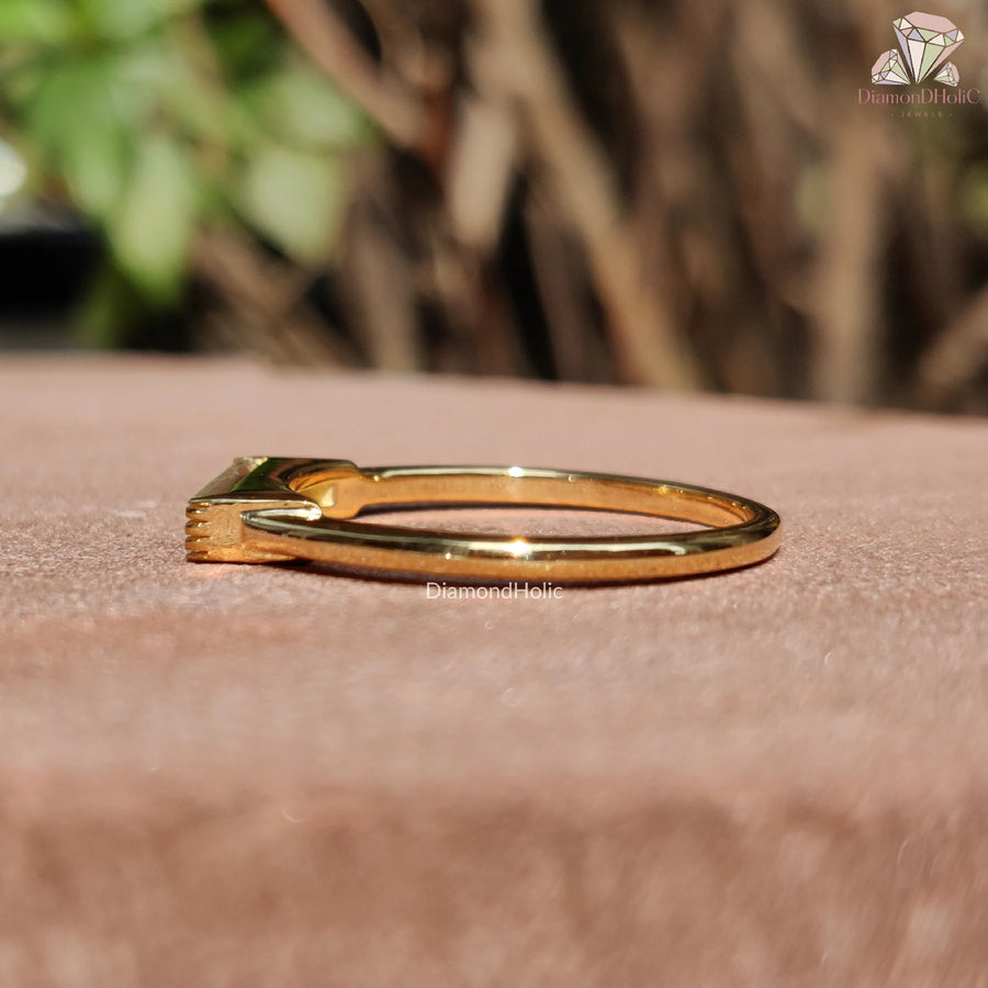 unique moissanite design | contemporary moissanite ring | baguette cut solitaire
