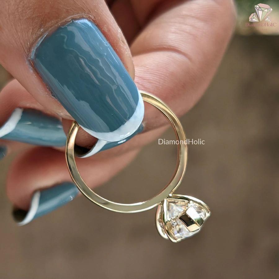 v prong moissanite ring