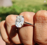 Elegant and Simple | Moissanite Light | Oval Promise Ring

