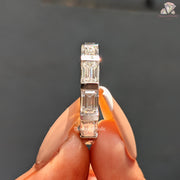 Bar-Set Diamond Band