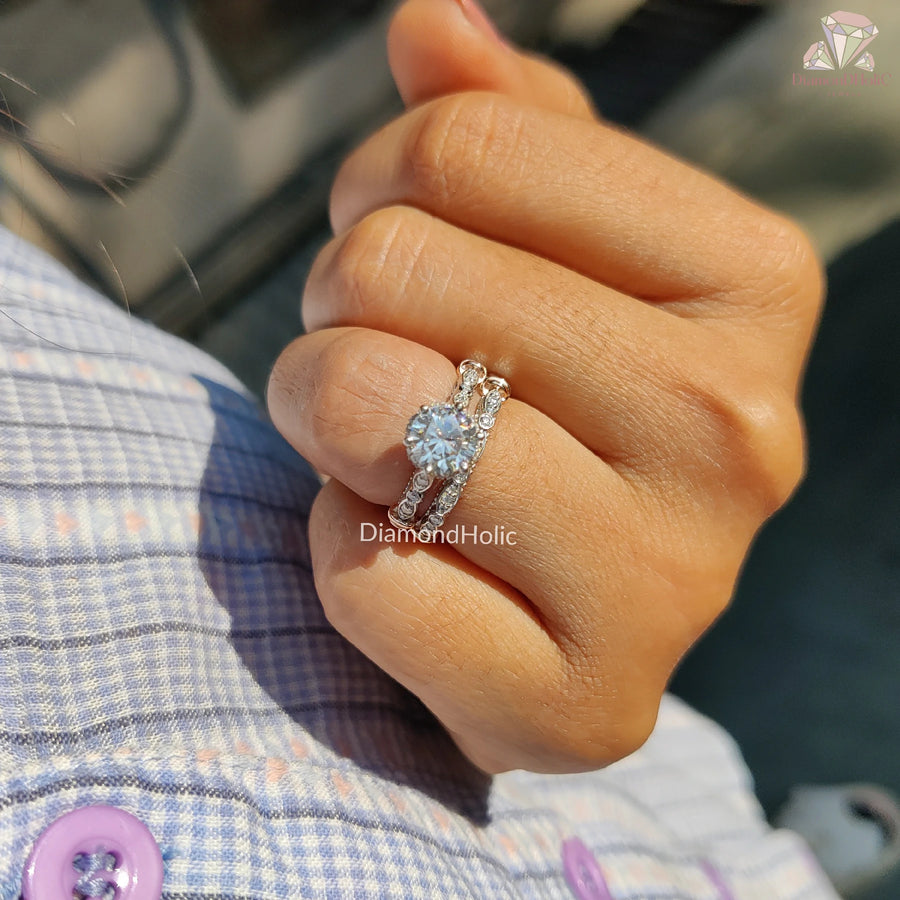 Chic Vintage Inspired Diamond Set | Timeless Round Cut Wedding Band | Classic Moissanite Anniversary Set 