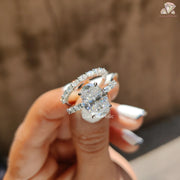 Oval Cut Engagement Ring