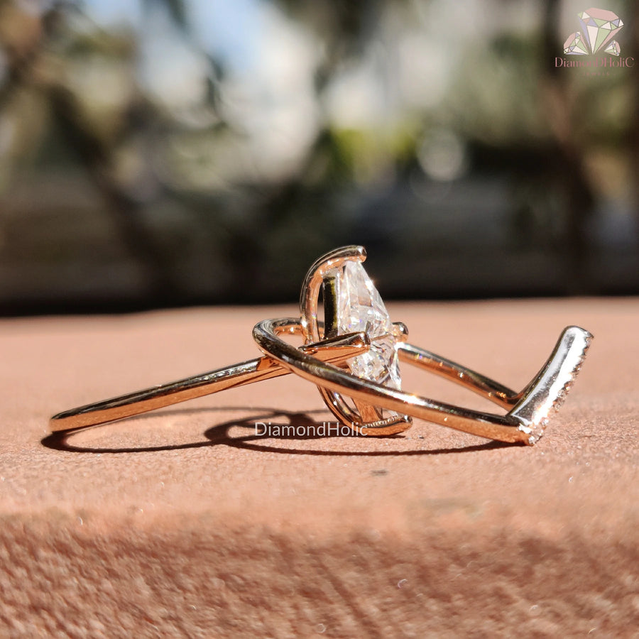Double the Love | Toi et Moi Concept | Triangle Diamond Ring

