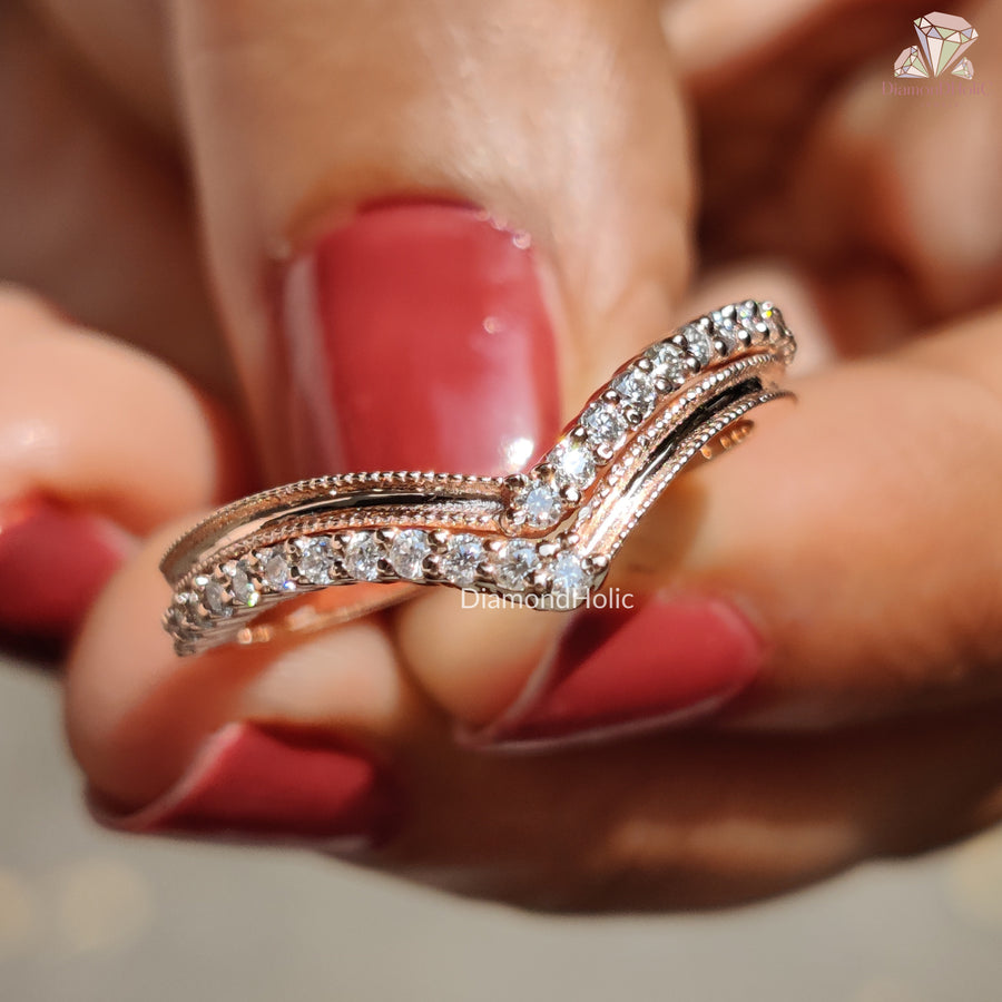 Round Cut Moissanite Diamond Band