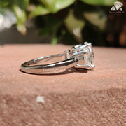 stunning oval cut wedding ring, 