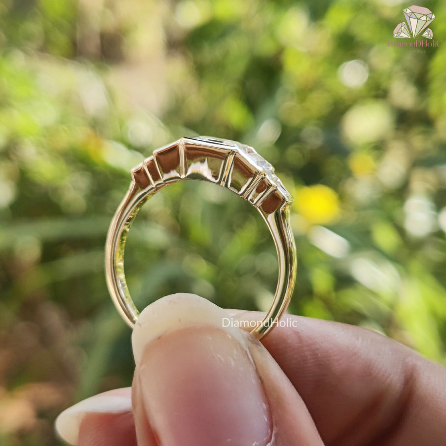 Timeless Anniversary Gift | Carre Accents Shine | Fine Jewelry

