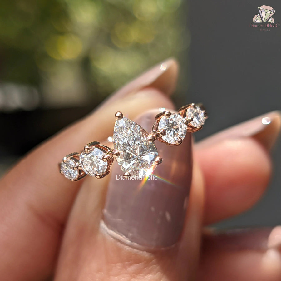 brilliant cut round diamond rings