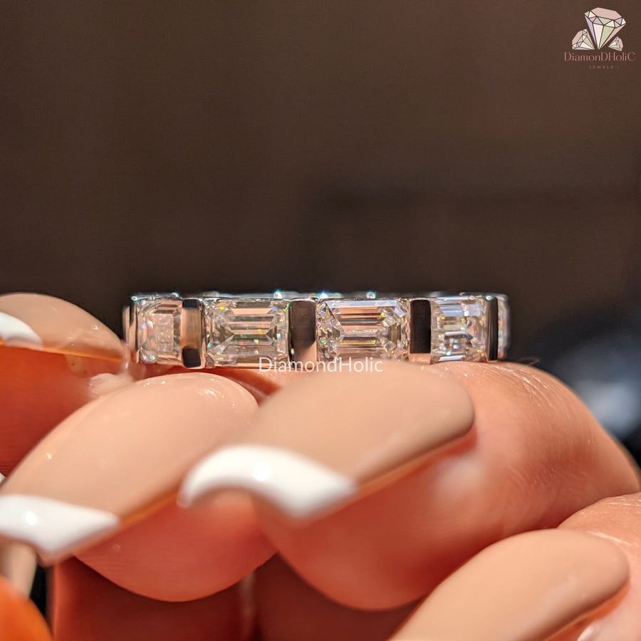 White Gold Moissanite Band