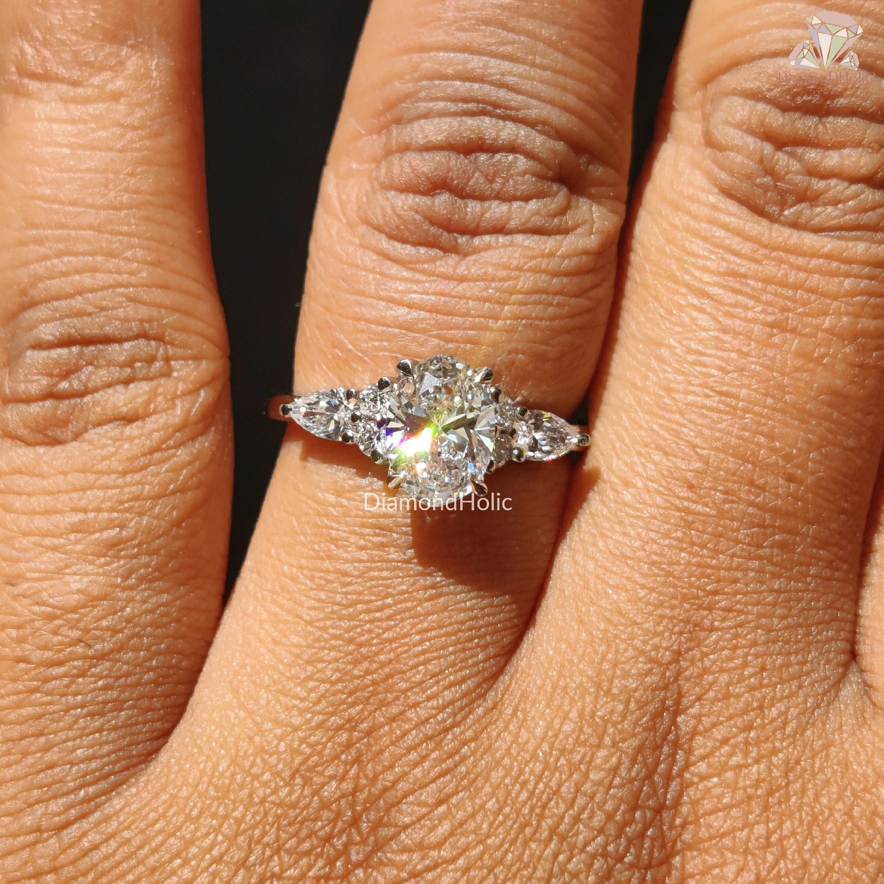 diamondholic ring | luxury lab diamond ring | engagement ring for women
