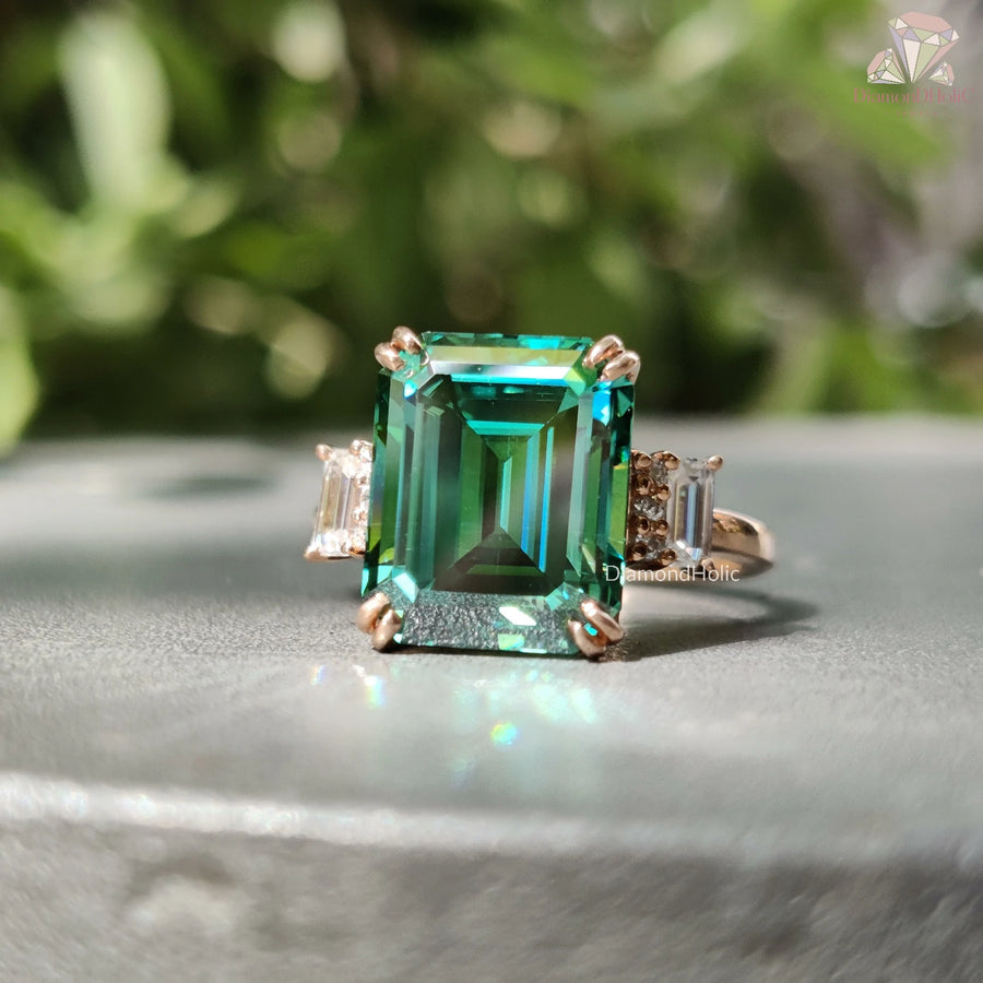 Green Emerald Color Moissanite Diamond Ring - Classic and Styles Royal Engagement Ring