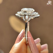 Oval Cut Moissanite Engagement Ring