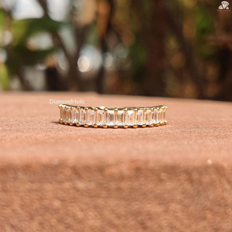 Minimalist Love Band | Moissanite Diamond Ring | Eternity Elegance

