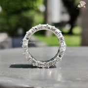 moissanite diamond band