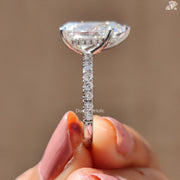 claw prong setting ring