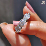 cushion cut diamond band