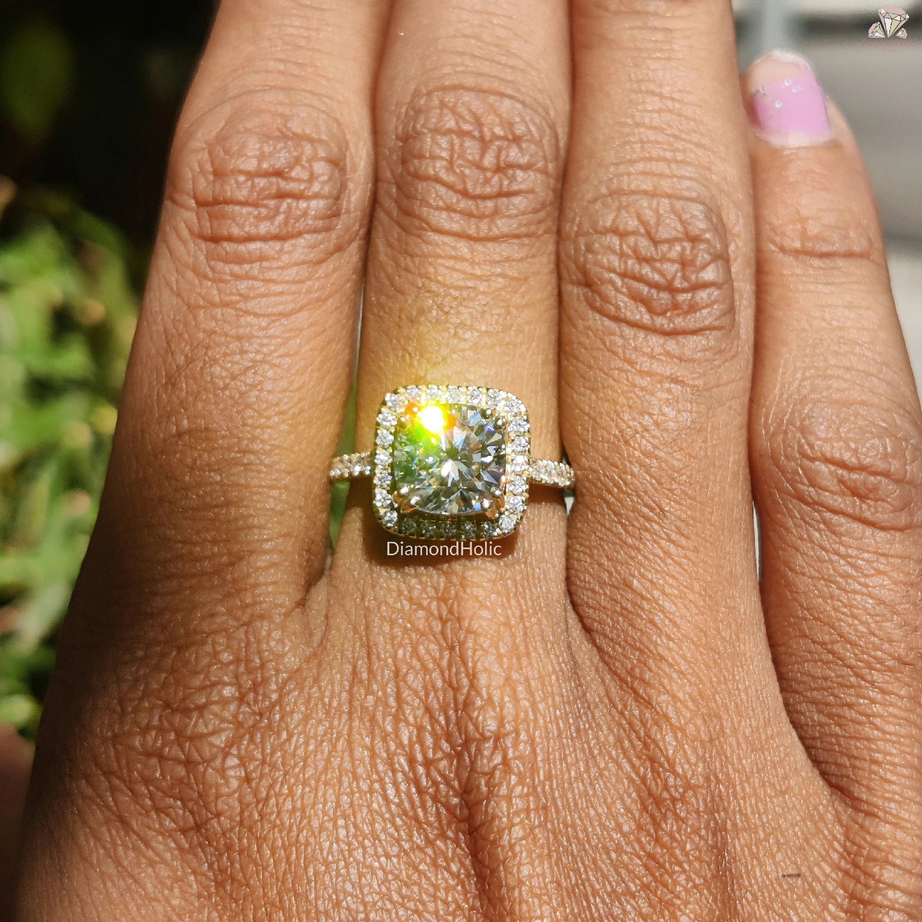Cushion Sparkle | Halo Style | Pave Band

