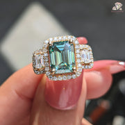 emerald cut diamond ring