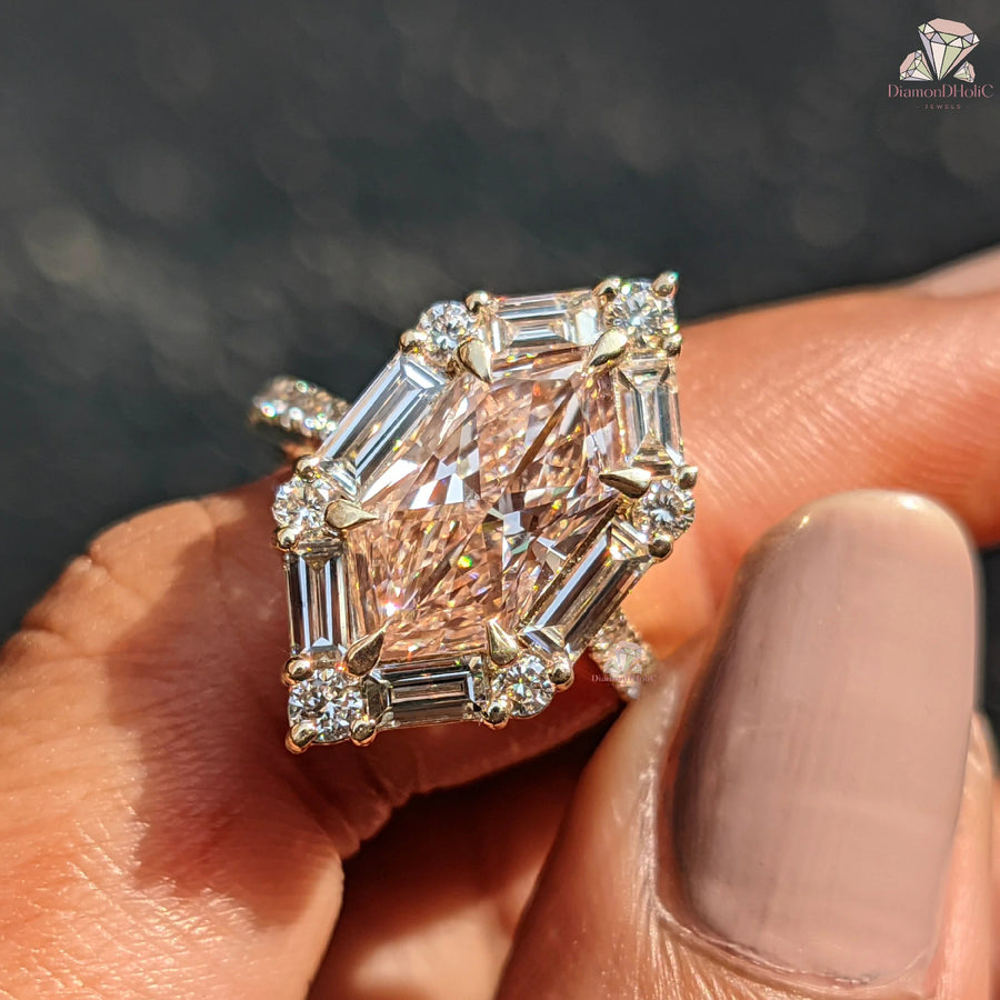 halo ring | halo engagement ring | halo diamond ring | classic halo ring