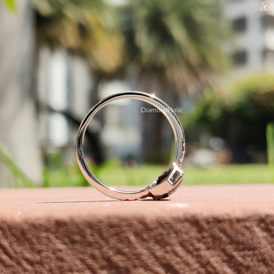 Unique Hexagon Engagement Ring | 1Ct Salt & Pepper Diamond | Modern Bezel Diamond Ring 