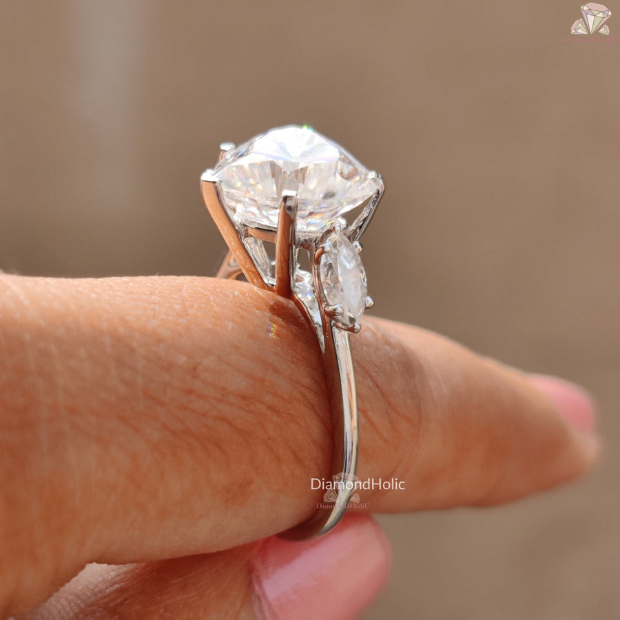 heart cut moissanite rings